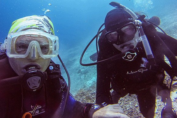 Bruno and Gustav Diving
